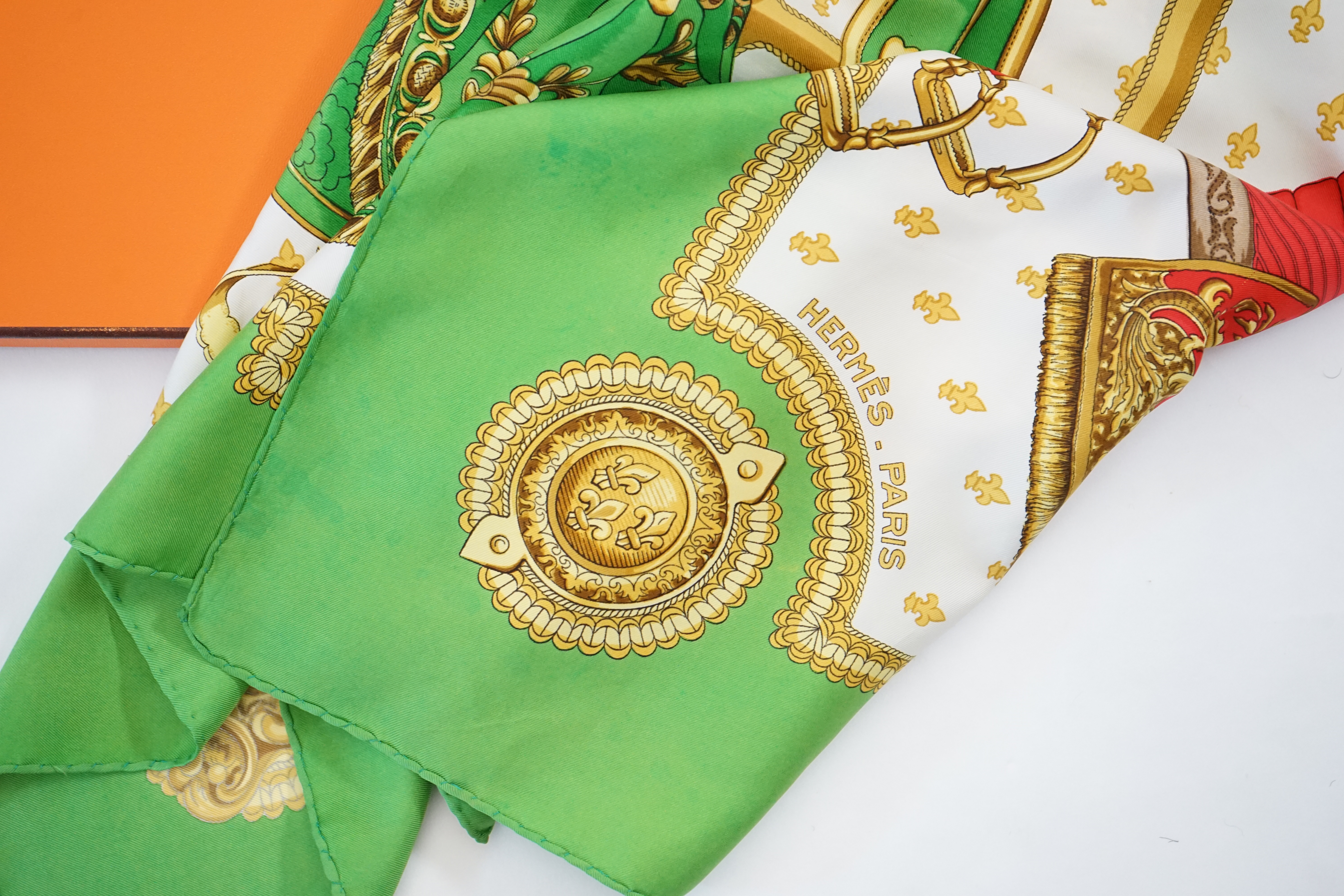 A Hermès silk Scarf 